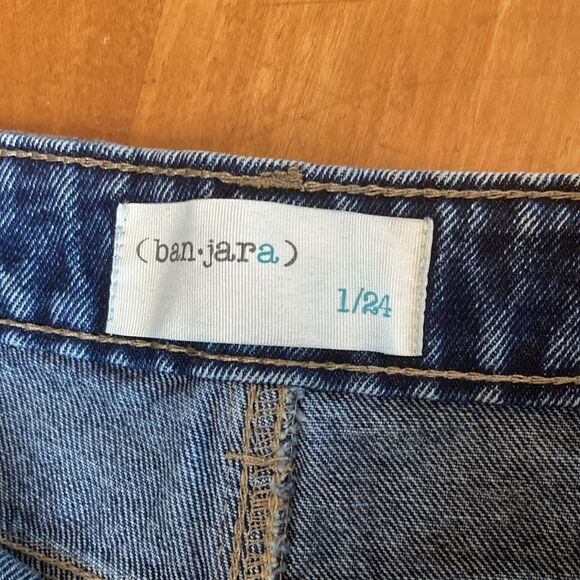 Banjara Blue Denim Loose Fit Super High Rise Distressed Shorts Size 1/24 Juniors - Picture 3 of 7